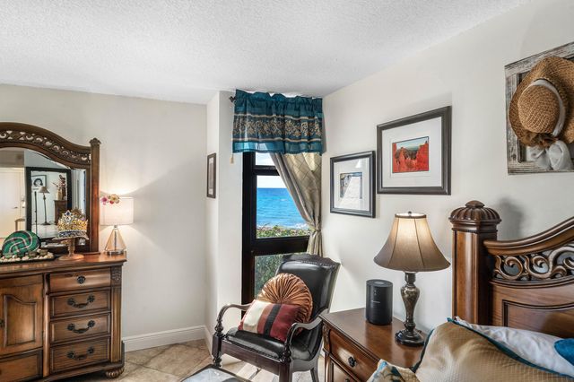5540 N Ocean Drive 1c, Singer Island, FL 33404