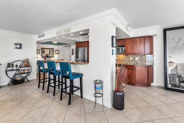 5540 N Ocean Drive 1c, Singer Island, FL 33404