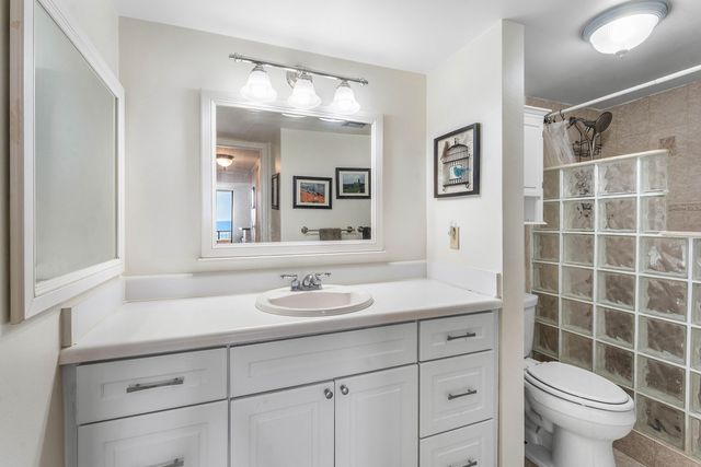 5540 N Ocean Drive 1c, Singer Island, FL 33404