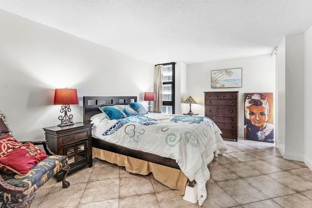 5540 N Ocean Drive 1c, Singer Island, FL 33404