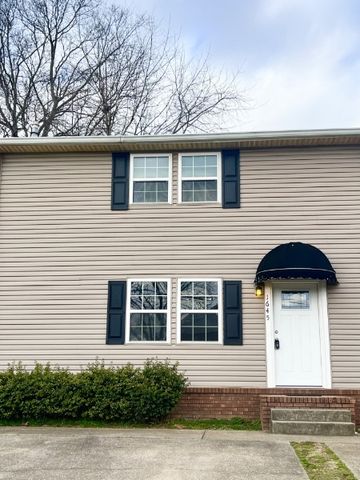 1645 Baltimore Dr, Clarksville, TN 37043