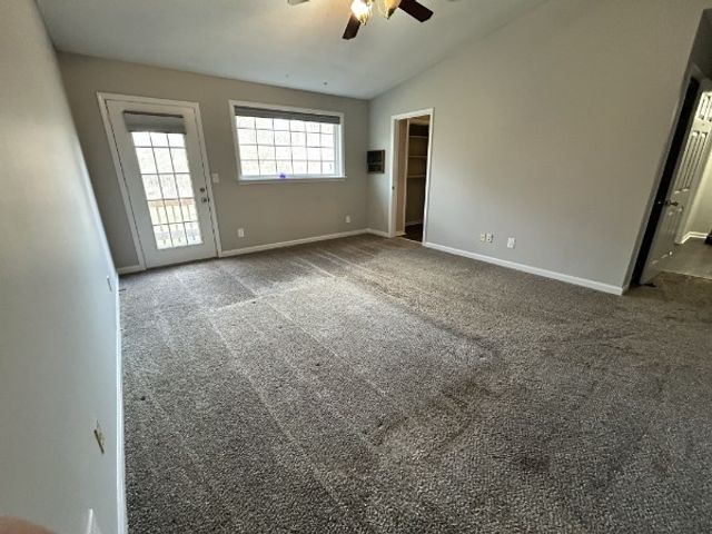 1645 Baltimore Dr, Clarksville, TN 37043