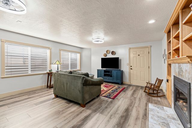 3239 N 620 E, Lehi, UT 84043