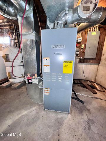 577 McQueen Road, Perth, NY 12010