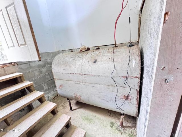 577 McQueen Road, Perth, NY 12010