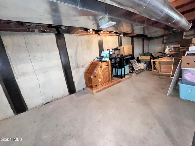 577 McQueen Road, Perth, NY 12010