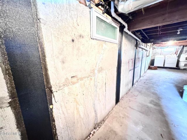 577 McQueen Road, Perth, NY 12010