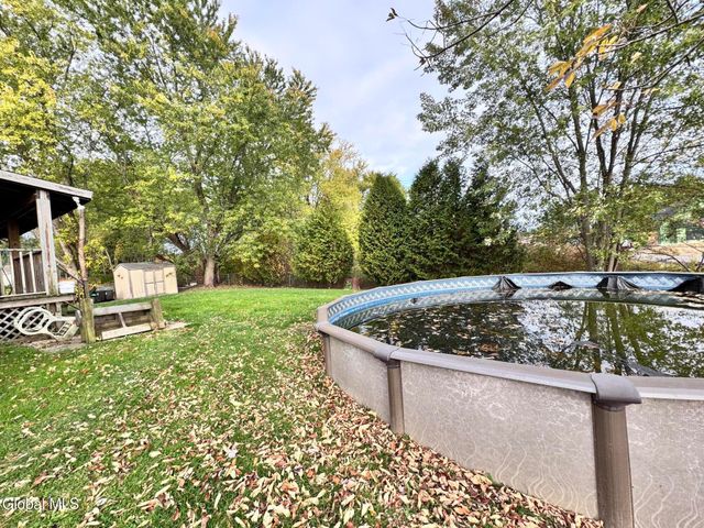 577 McQueen Road, Perth, NY 12010