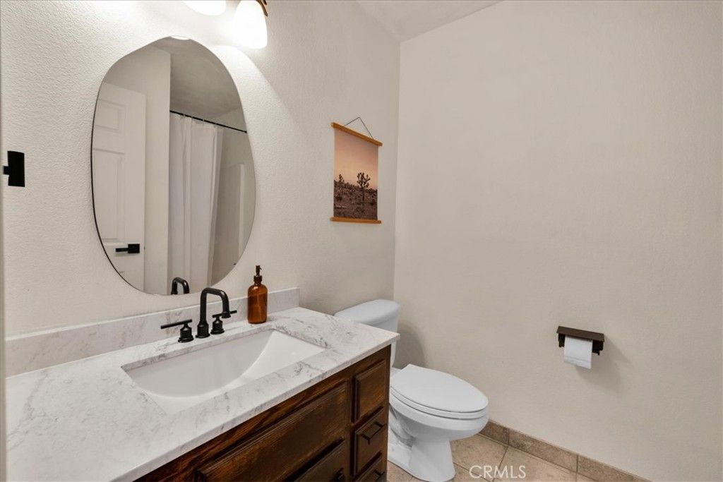 Image 25 of property listing at 4808 Camarilla Avenue, Yucca Valley, CA 92284