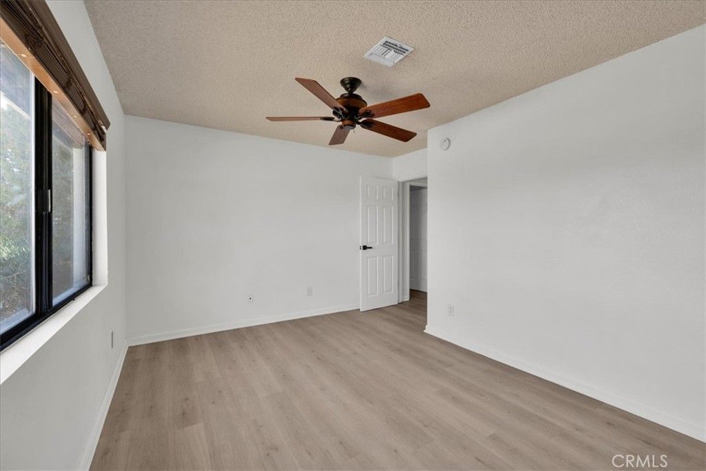 Image 28 of property listing at 4808 Camarilla Avenue, Yucca Valley, CA 92284