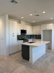 2911 Brentridge St, Lathrop, CA 95330