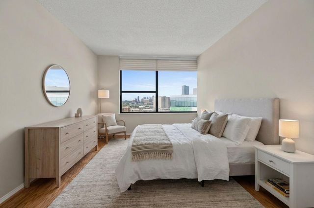 14 Greenway Plaza 17Q, Houston, TX 77046