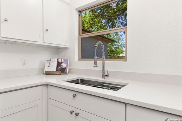 530 COMO ST, San Antonio, TX 78220