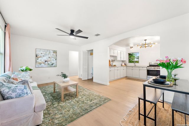 530 COMO ST, San Antonio, TX 78220