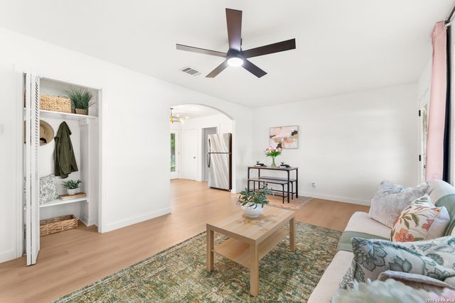 530 COMO ST, San Antonio, TX 78220