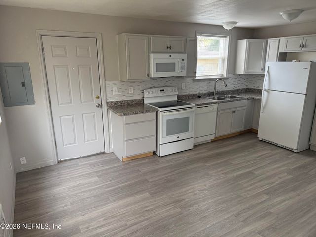 5659 ANSLEY Street, Jacksonville, FL 32211