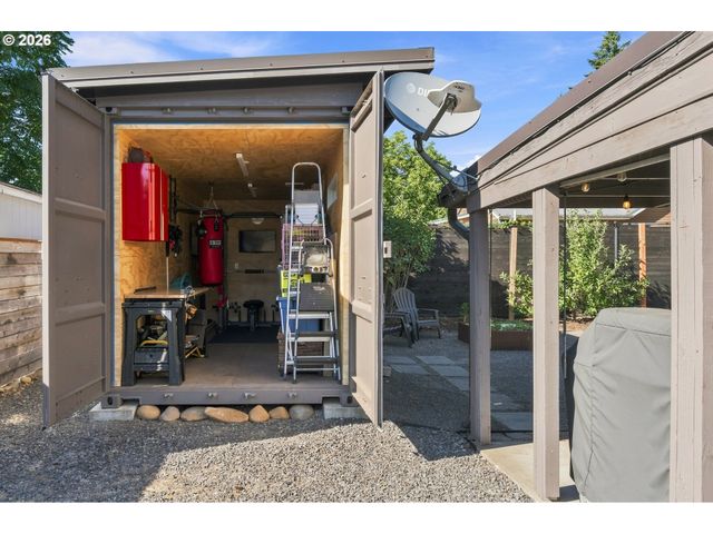 12709 Se RAMONA St, Portland, OR 97236