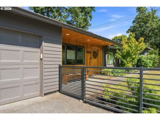 12709 Se RAMONA St, Portland, OR 97236