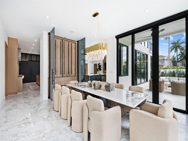 111 Fiesta Way, Fort Lauderdale, FL 33301