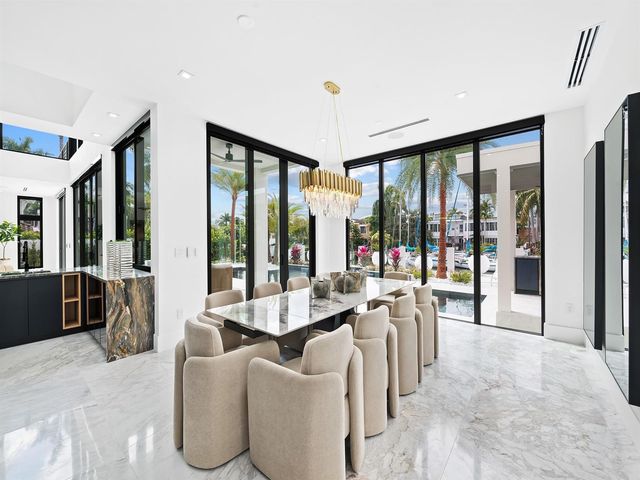 111 Fiesta Way, Fort Lauderdale, FL 33301