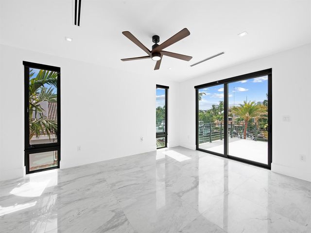 111 Fiesta Way, Fort Lauderdale, FL 33301