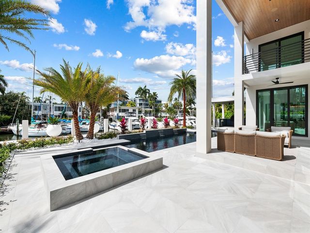 111 Fiesta Way, Fort Lauderdale, FL 33301