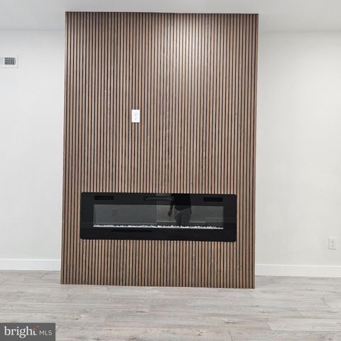 5755 N 17TH ST, Philadelphia, PA 19141