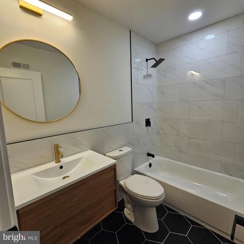 5755 N 17TH ST, Philadelphia, PA 19141