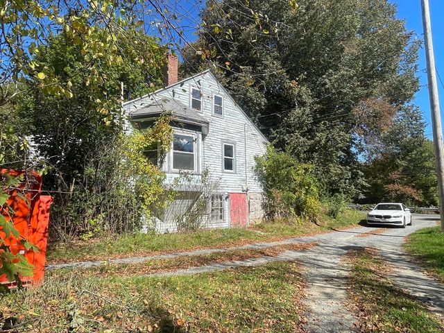 246 Everett Street, Middleboro, MA 02346