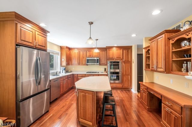 69 Sherwood Dr, Morris Twp., NJ 07960