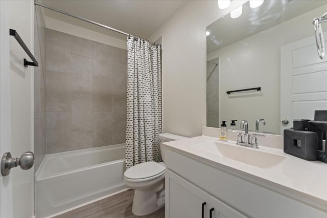 8419 Jetty Glen Drive, Cypress, TX 77433