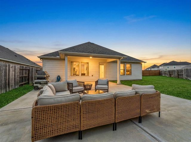 8419 Jetty Glen Drive, Cypress, TX 77433