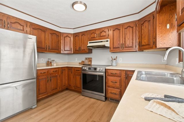 45 Marberth Drive, Henrietta, NY 14467