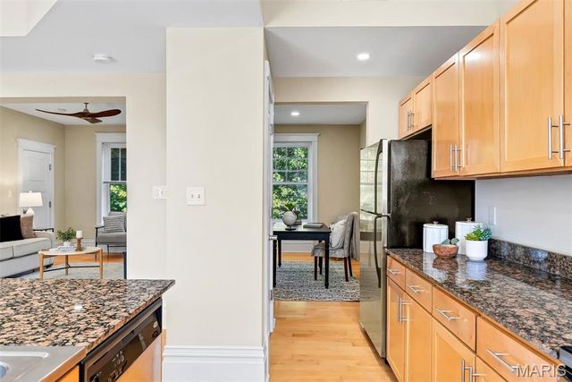 6108 Washington Boulevard 201, St Louis, MO 63112
