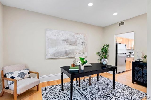 6108 Washington Boulevard 201, St Louis, MO 63112