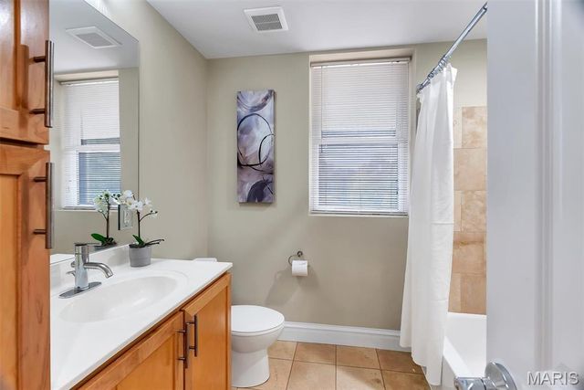 6108 Washington Boulevard 201, St Louis, MO 63112