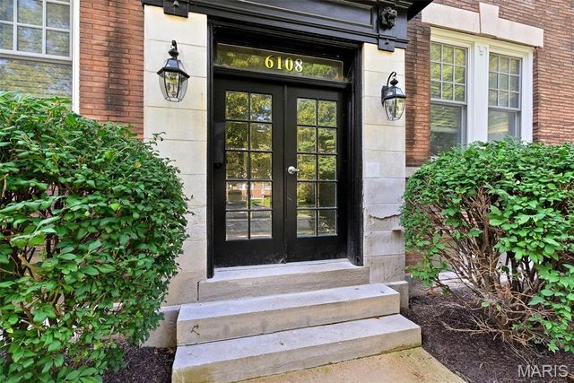 6108 Washington Boulevard 201, St Louis, MO 63112