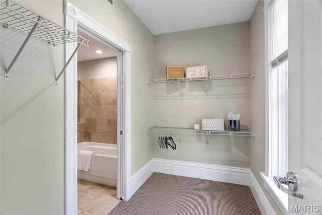 6108 Washington Boulevard 201, St Louis, MO 63112