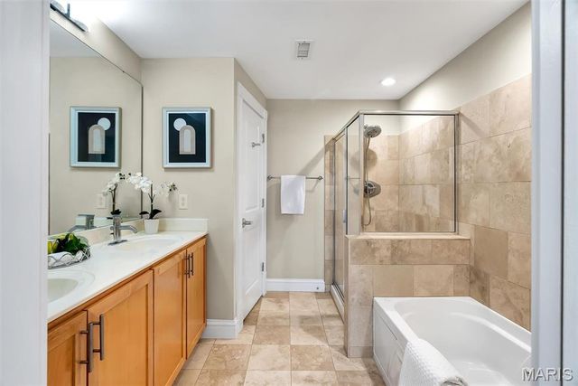 6108 Washington Boulevard 201, St Louis, MO 63112