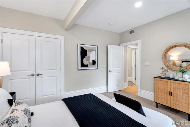 6108 Washington Boulevard 201, St Louis, MO 63112
