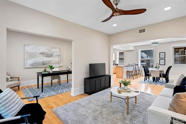 6108 Washington Boulevard 201, St Louis, MO 63112