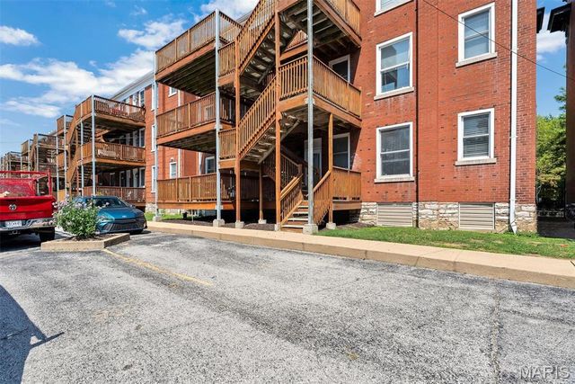 6108 Washington Boulevard 201, St Louis, MO 63112