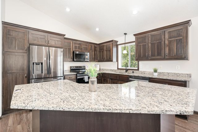 24236 Pierce Path NE, Bethel, MN 55005