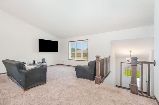 24236 Pierce Path NE, Bethel, MN 55005