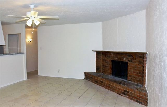1533 Santa Fe Trail, Grand Prairie, TX 75052