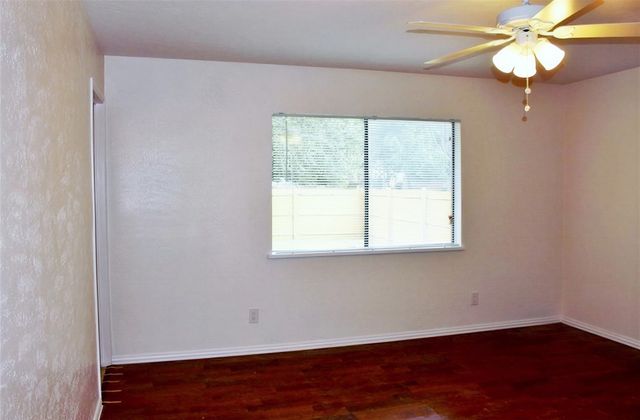 1533 Santa Fe Trail, Grand Prairie, TX 75052