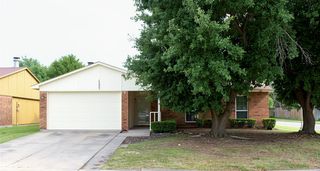 1533 Santa Fe Trail, Grand Prairie, TX 75052