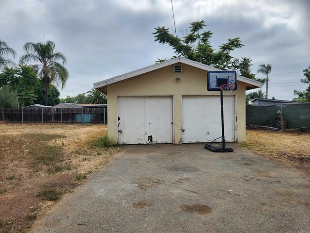 664 N Fig St, Escondido, CA 92025