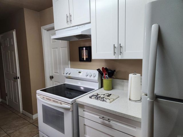 664 N Fig St, Escondido, CA 92025