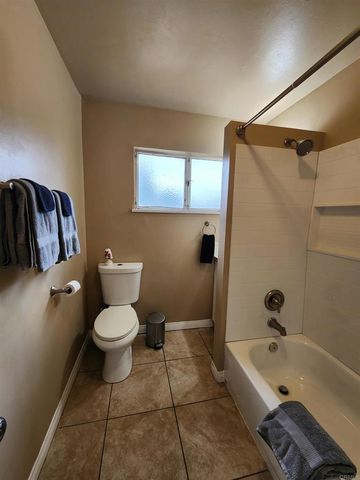 664 N Fig St, Escondido, CA 92025